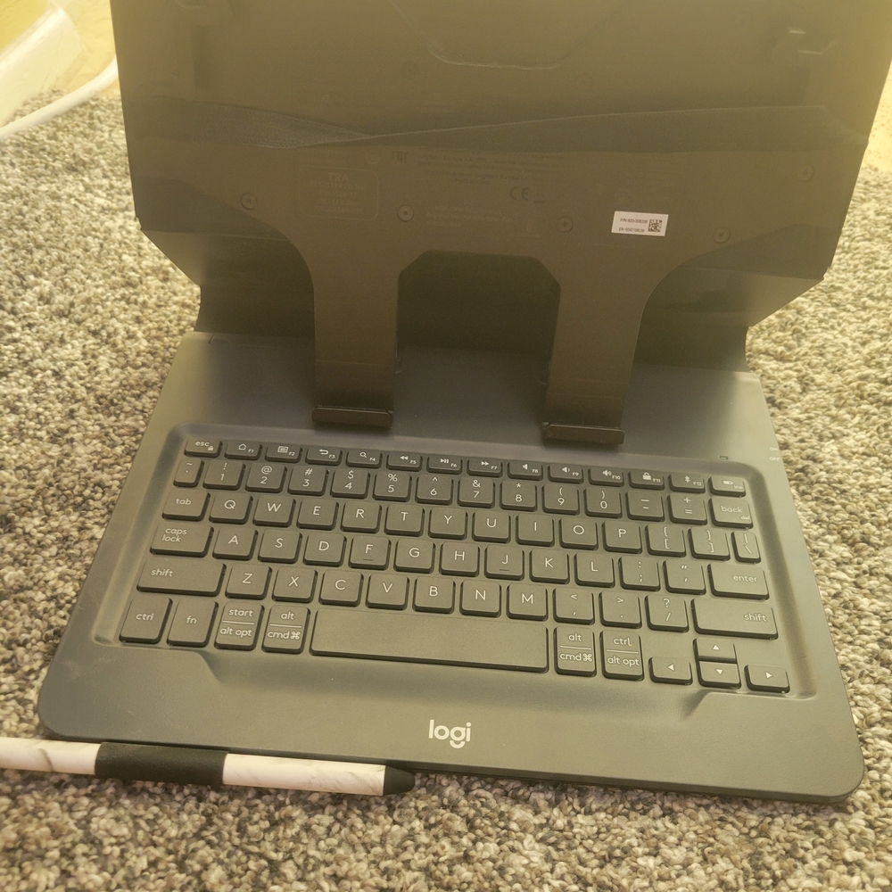 Logitech Gray Tablet Keyboard Case - Picture 11 of 14
